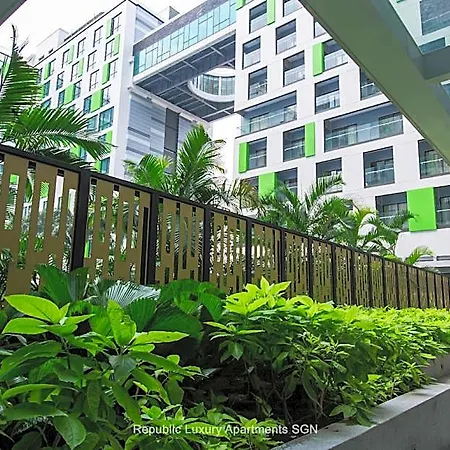 Republic Luxury Apartments Sgn Airport-2
